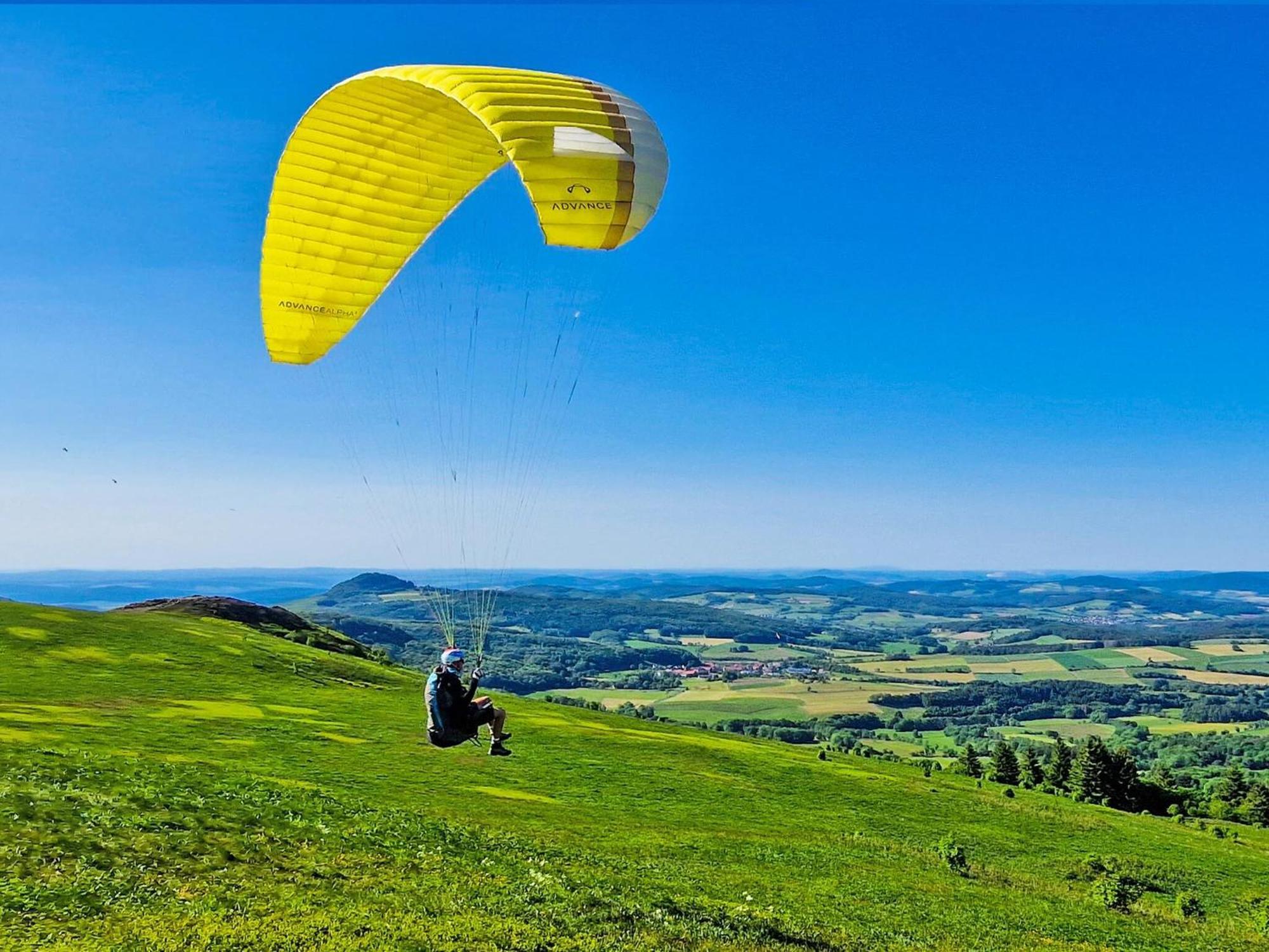 Berghotel Deutscher Flieger Wasserkuppe Герсфелд Екстериор снимка